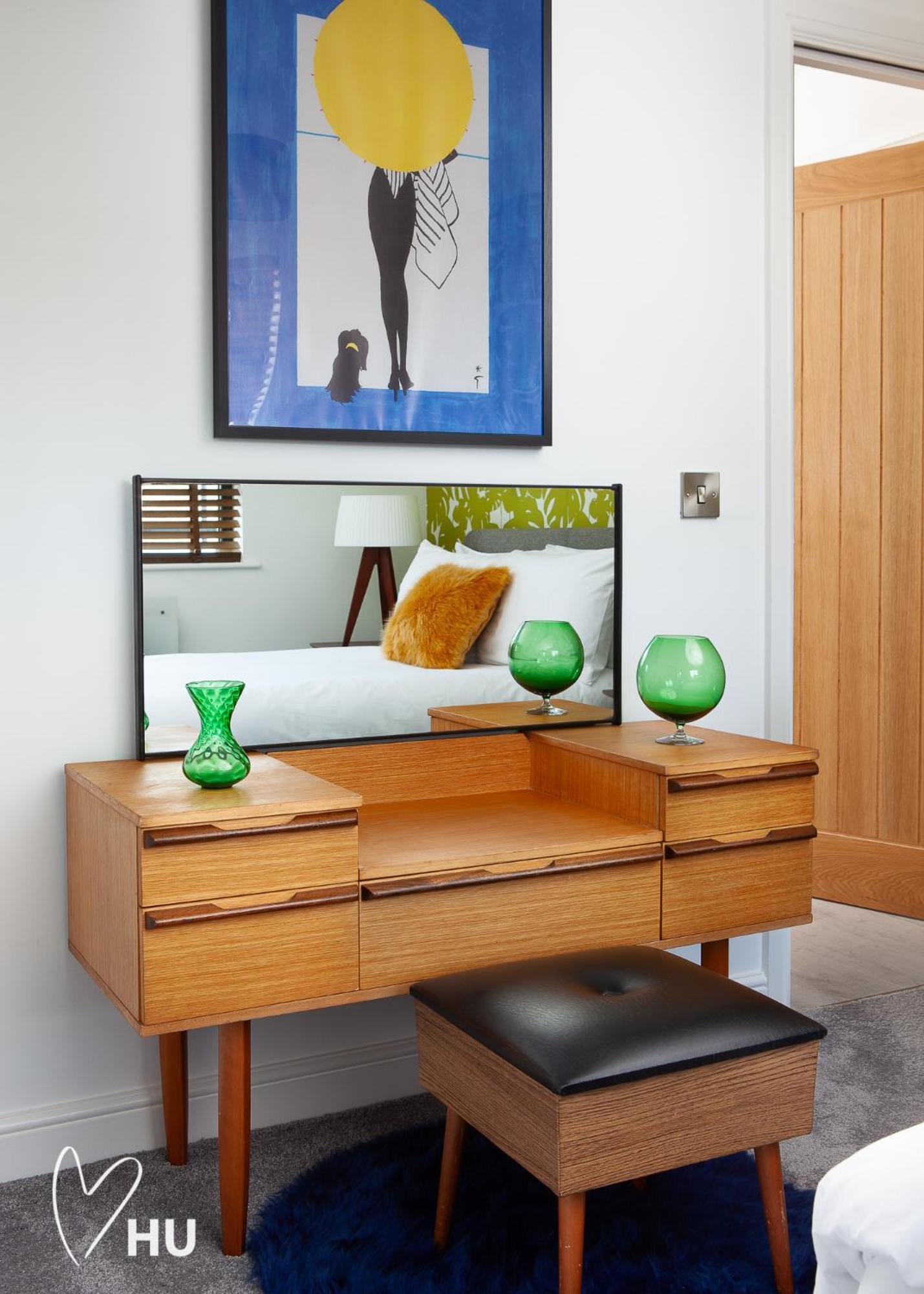 Boutique 2bdrm On Marina- 203 Apartment *