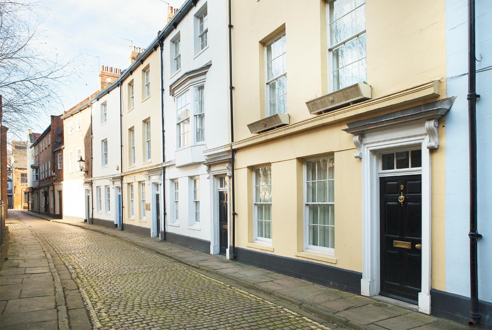Apartment Boutique 2bdrm On Marina- 203 Kingston upon Hull